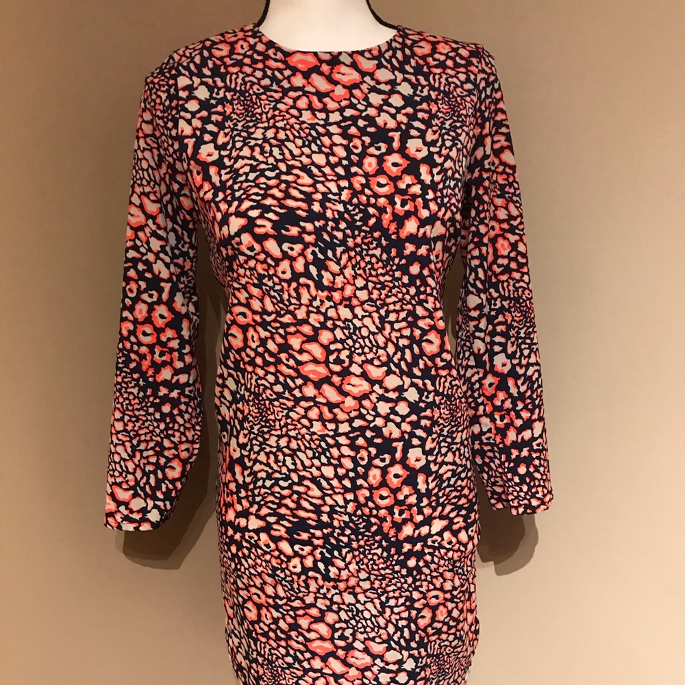 Top Shop Long Sleeve Pattern Dress - Picture 2 of 8